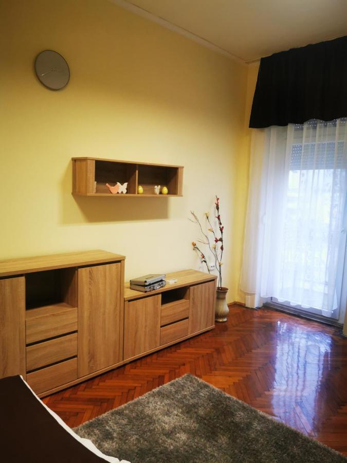 Baross-Hat 5 โซลนอค ภายนอก รูปภาพ
